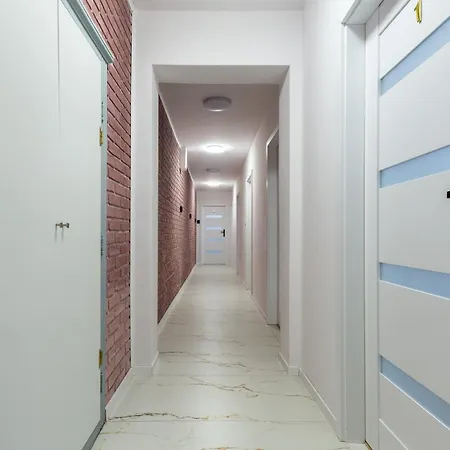 Centrum3a Prochnika 21